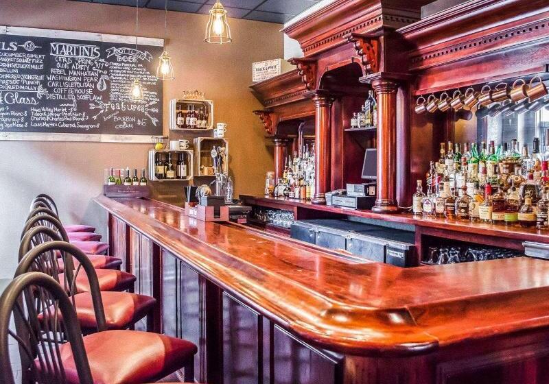 فندق Comfort Suites Downtown Carlisle