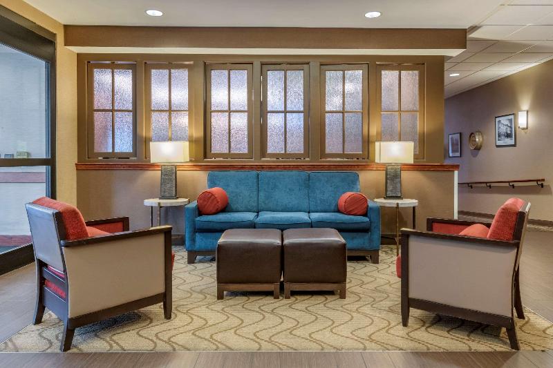 فندق Comfort Suites Downtown Carlisle