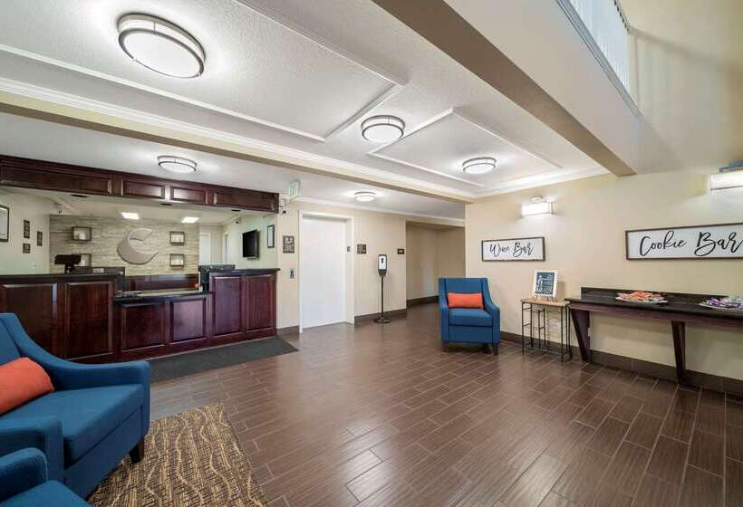 בית מלון כפרי Comfort Suites Red Bluff Near I5