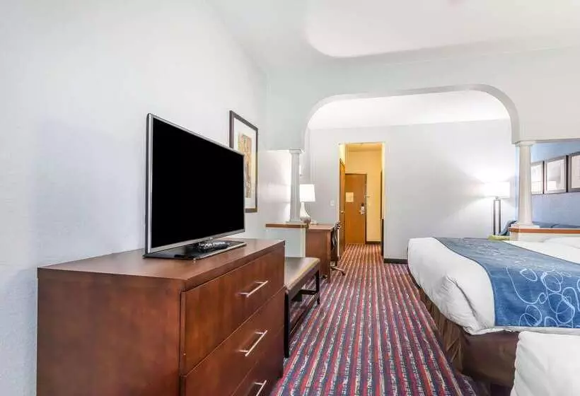 هتل Comfort Suites St Charlesst Louis