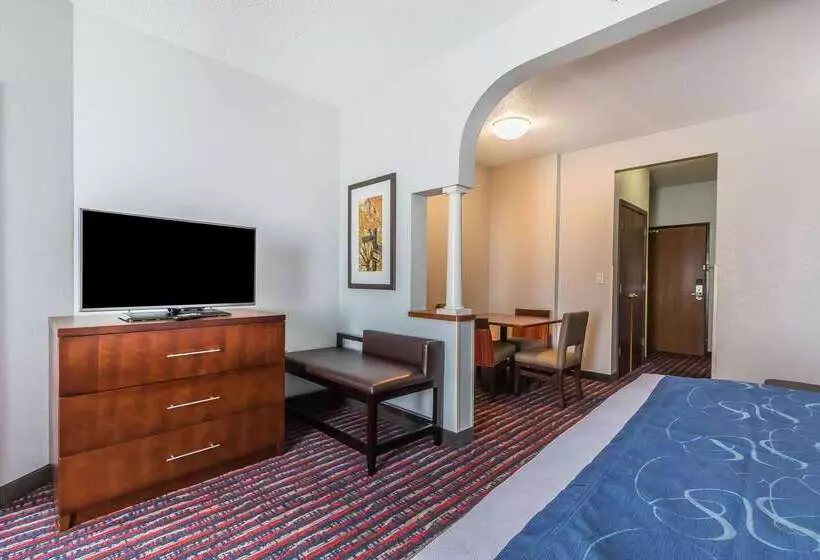 هتل Comfort Suites St Charlesst Louis