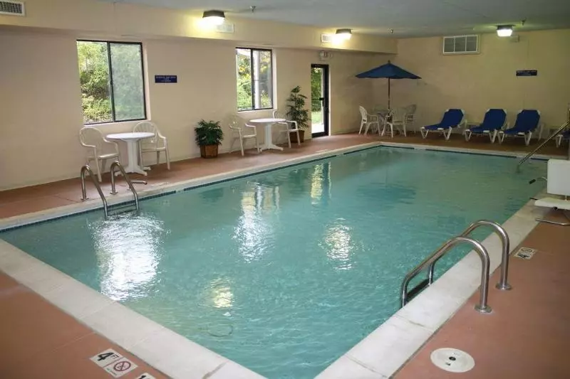 هتل Comfort Suites St Charlesst Louis