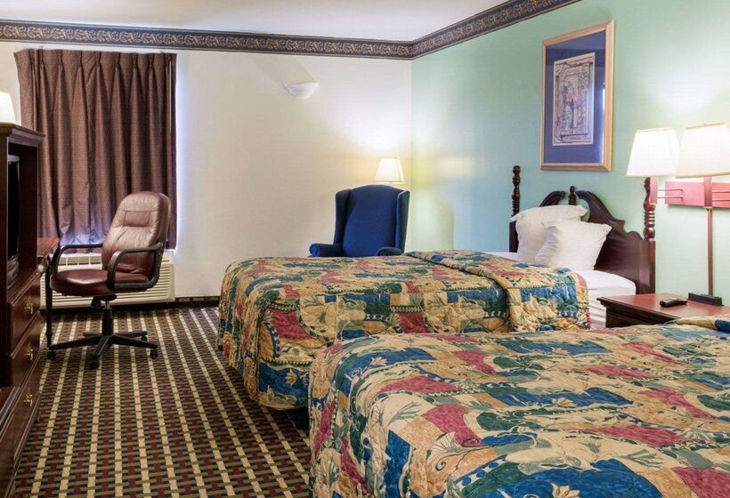Отель Econo Lodge Near Fort Gregg Adams I 295