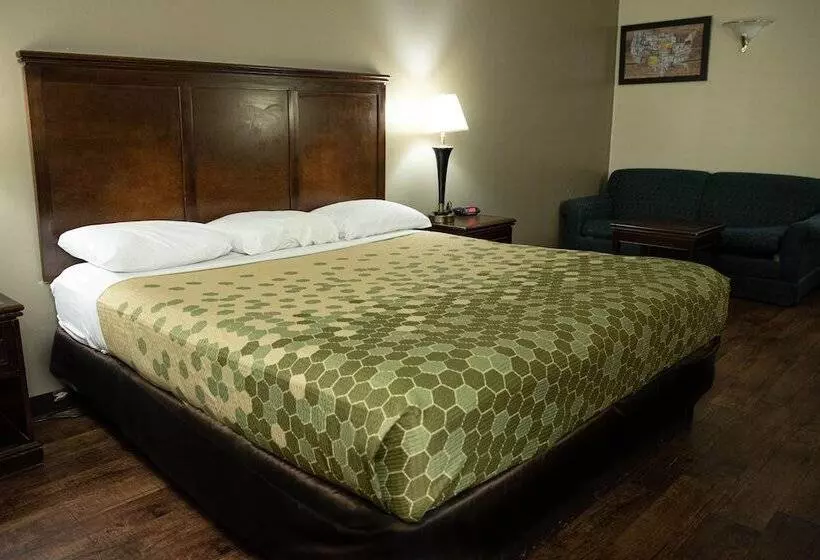 هتل Econo Lodge Near Fort Gregg Adams I 295