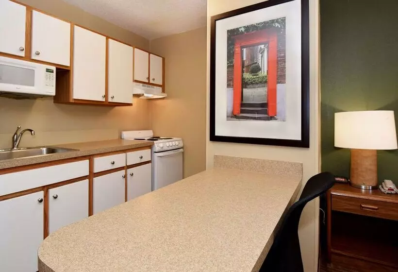 هتل Extended Stay America  Raleigh  Research Triangle Park  Hwy 54