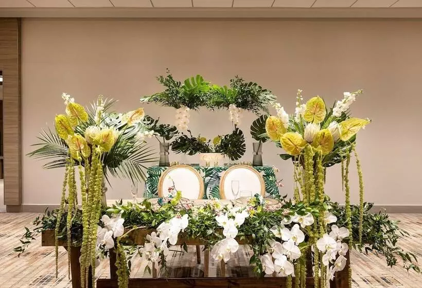 هتل Four Points By Sheraton Caguas Real