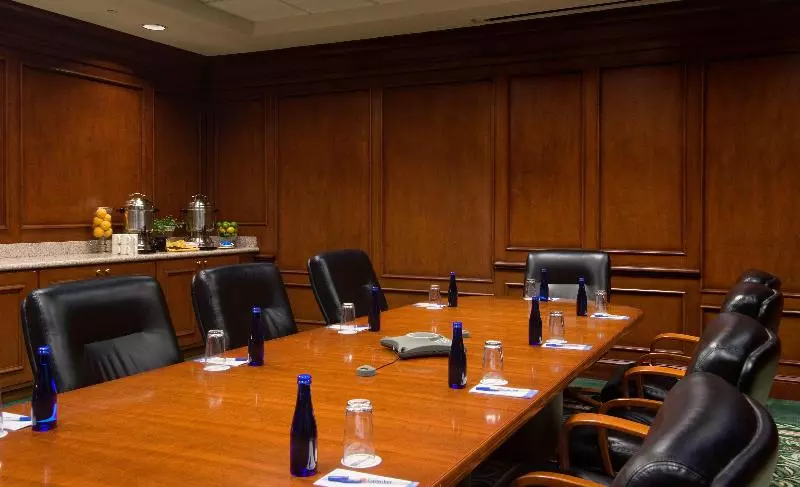 هتل Hilton Garden Inn Tampa East/brandon