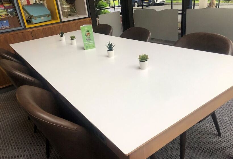 فندق Holiday Inn Bolton Centre, An Ihg