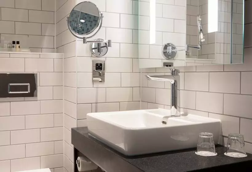 Отель Holiday Inn Bolton Centre, An Ihg