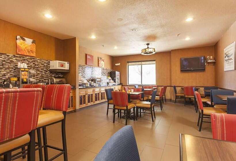 فندق Holiday Inn Express & Suites