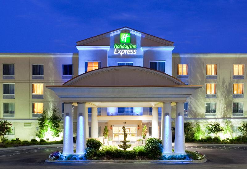 Holiday Inn Express Hotel & Suites Concord, An Ihg