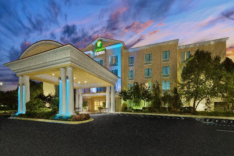 Holiday Inn Express Hotel & Suites Concord, An Ihg