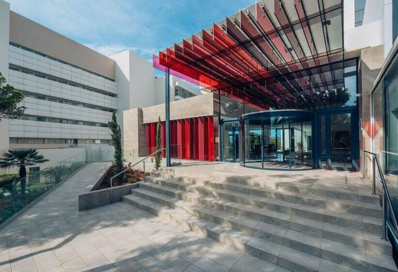 Отель Iberostar Waves Cala Millor - Adults Only