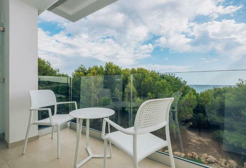 Отель Iberostar Waves Cala Millor - Adults Only