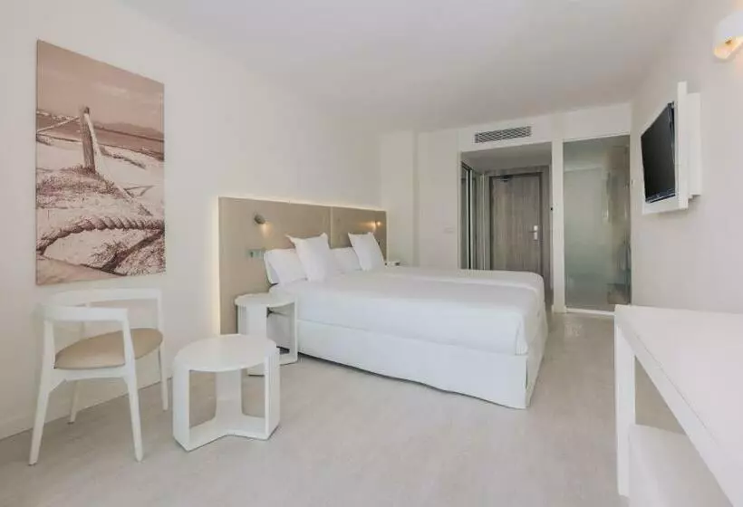 בית מלון כפרי Iberostar Waves Cala Millor - Adults Only