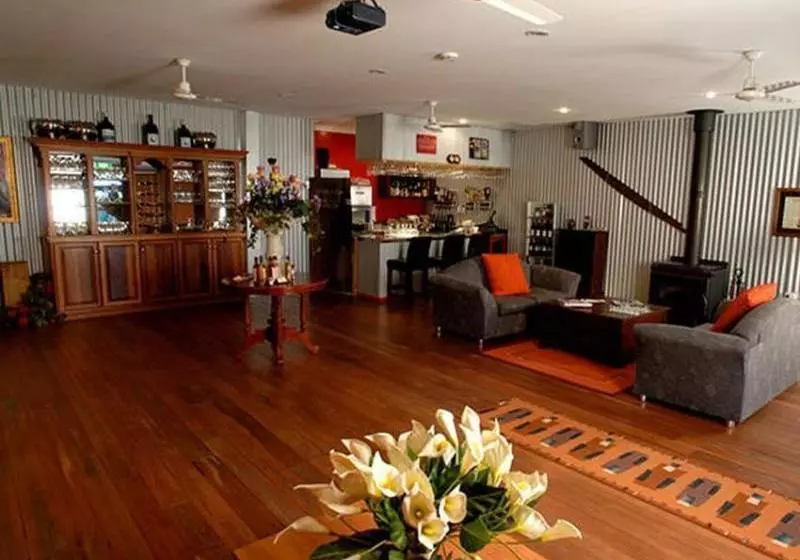 Отель Kendenup Lodge & Cottages