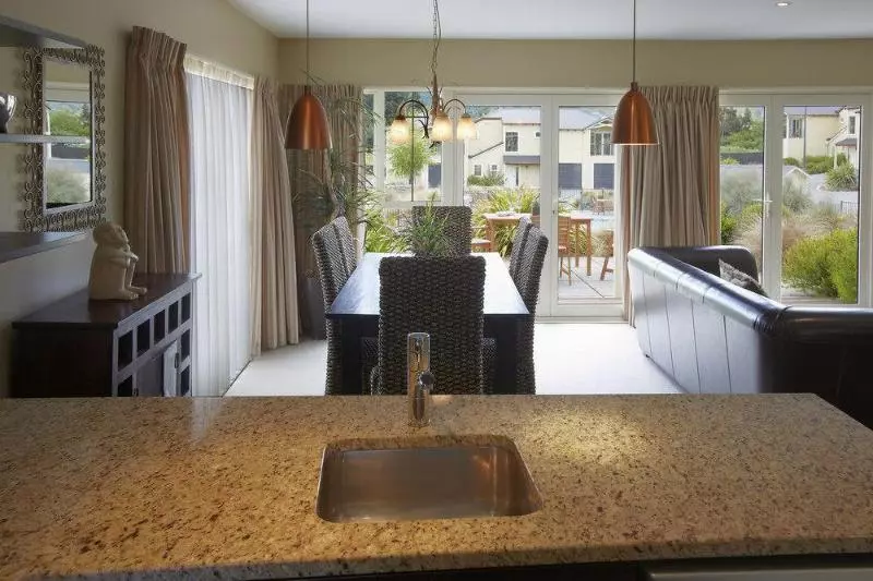 Отель Mantra Lake Tekapo