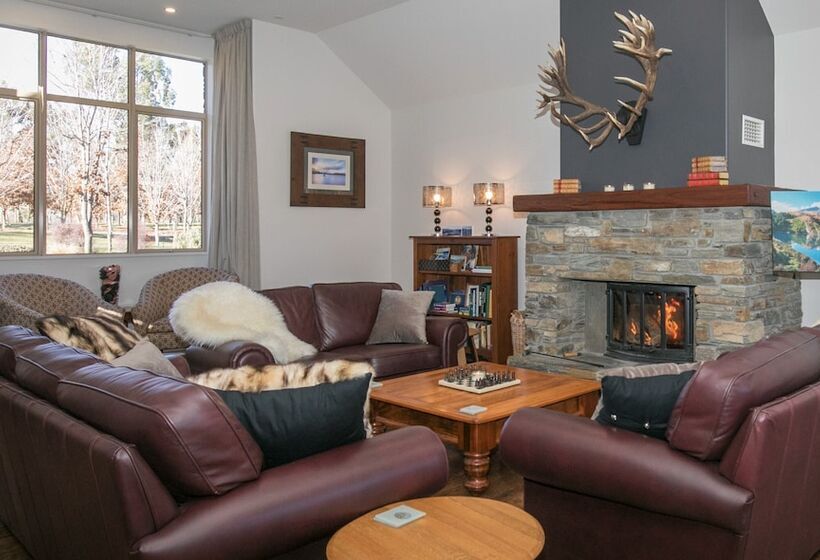 בית מלון כפרי Maple Lodge