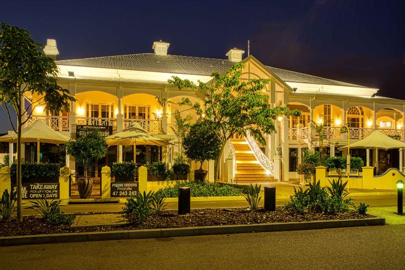 בית מלון כפרי Rydges Southbank Townsville