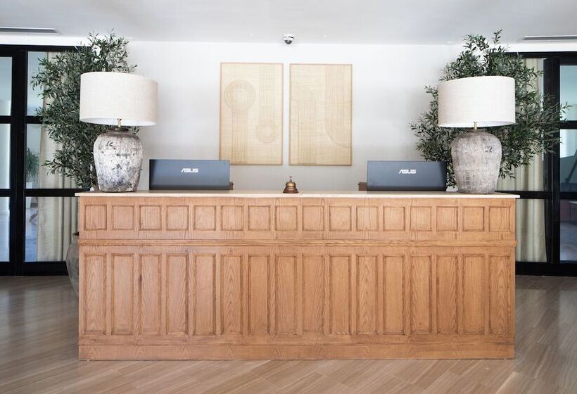 Отель Sa Punta Adults Only