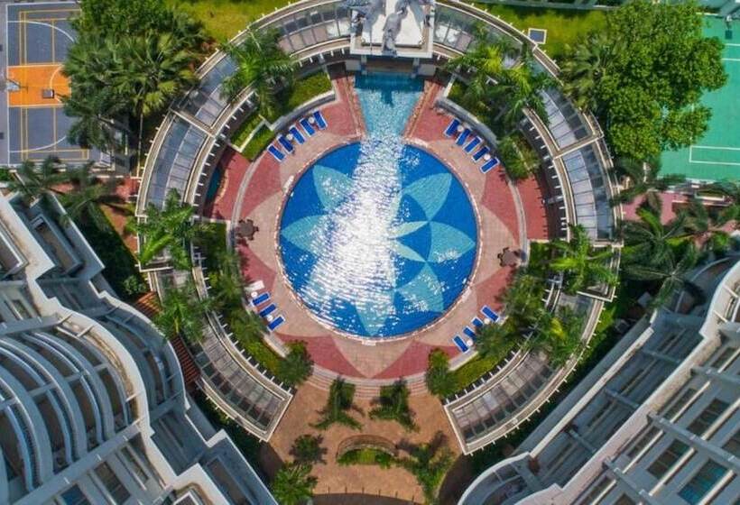 בית מלון כפרי Somerset Grand Citra Jakarta