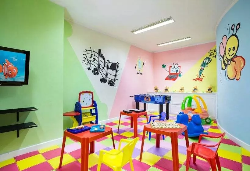 בית מלון כפרי Somerset Grand Citra Jakarta