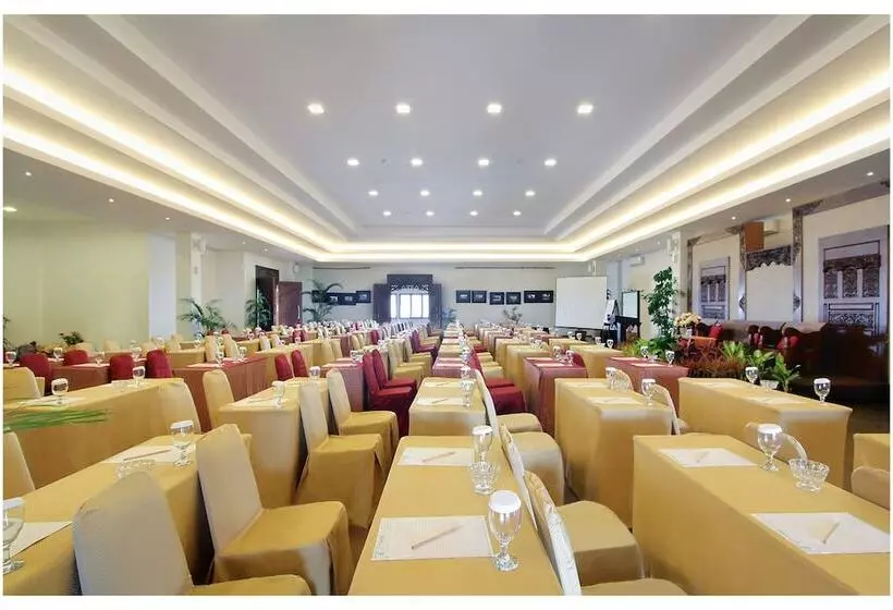 Sukajadi Hotel, Convention And Gallery