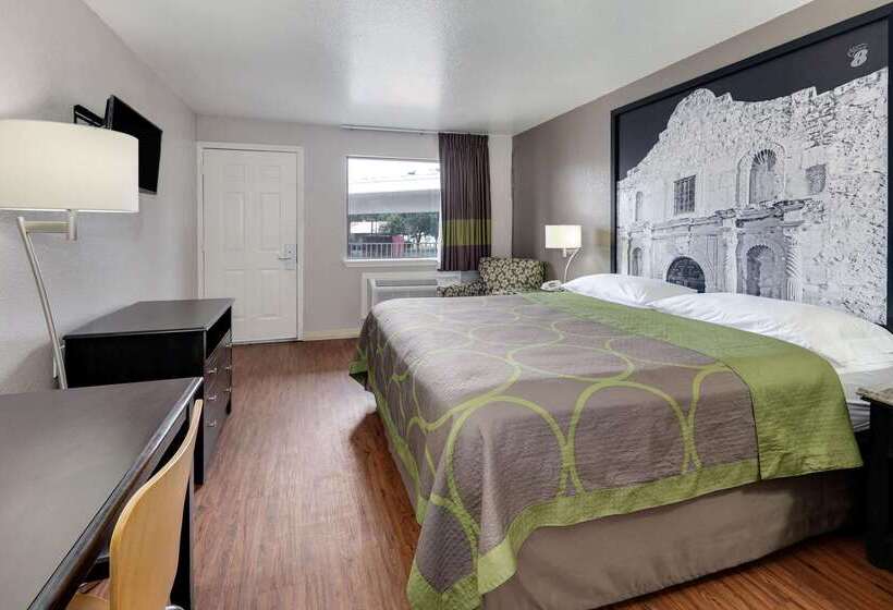 هتل Super 8 By Wyndham San Antonio Pearl District / Downtown