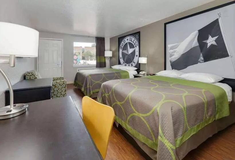 호텔 Super 8 By Wyndham San Antonio Pearl District / Downtown