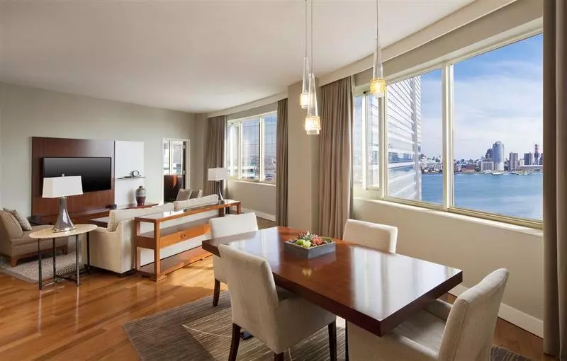 호텔 The Westin Jersey City Newport