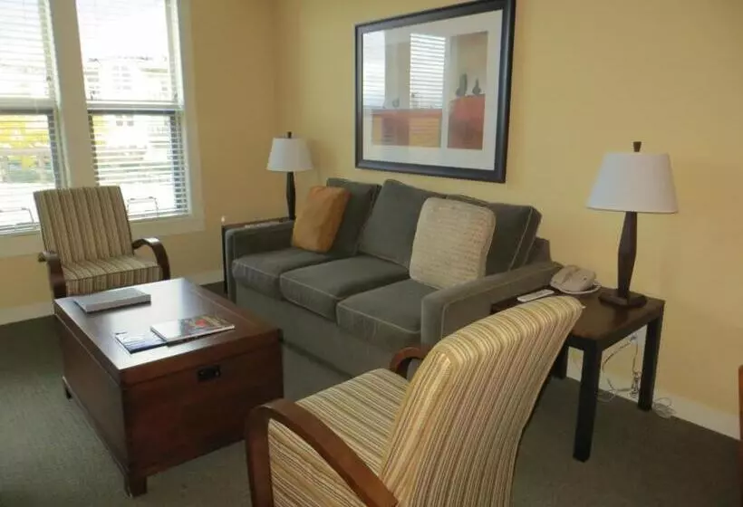 酒店 Walnut Beach Resort