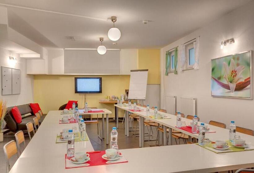 Meininger Hotel Berlin Alexanderplatz