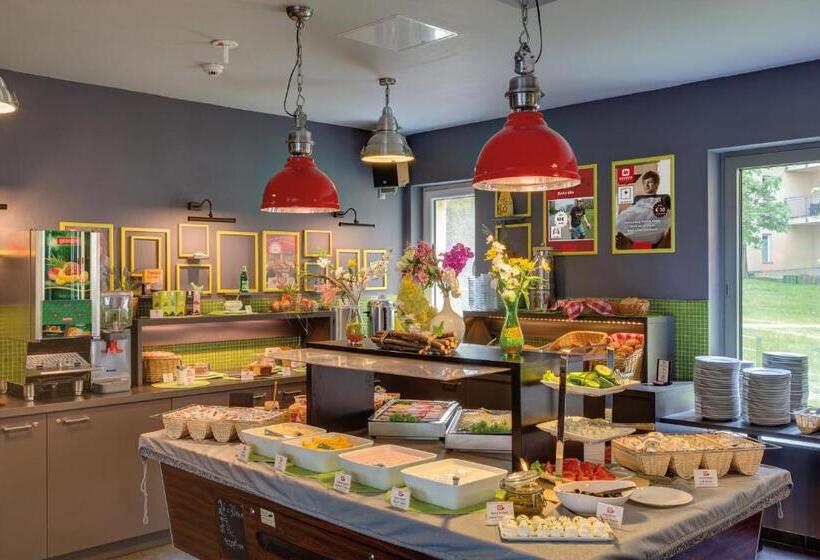 Meininger Hotel Berlin Alexanderplatz