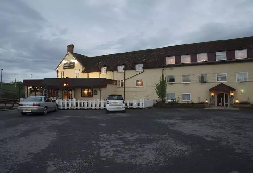 The Highwayman Inn