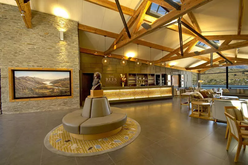 The Rees Hotel & Luxury Apartments