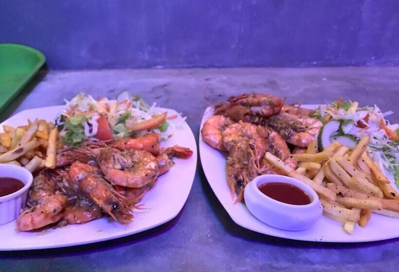 Bed and Breakfast Fantasea Villa