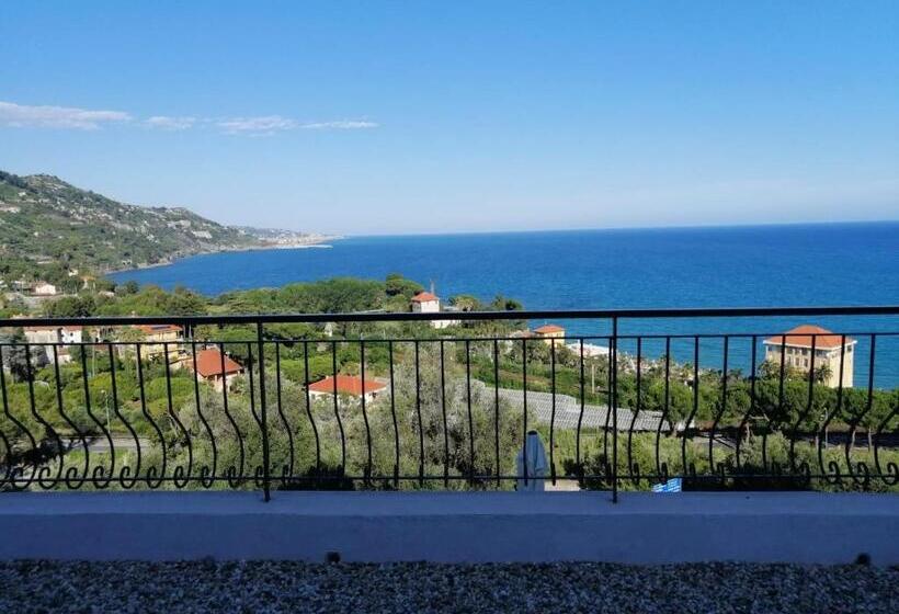 هتل Agriturismo Un Mare Di Fiori