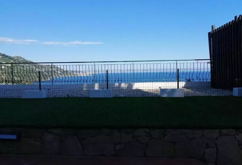 ホテル Agriturismo Un Mare Di Fiori