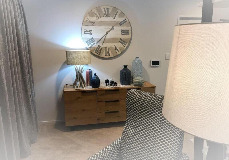 호텔 Flat Bush Holiday Accomodation