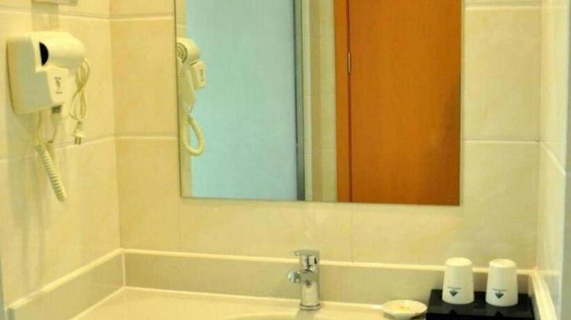 호텔 Greentree Inn Liaocheng Donge Culture Street Express