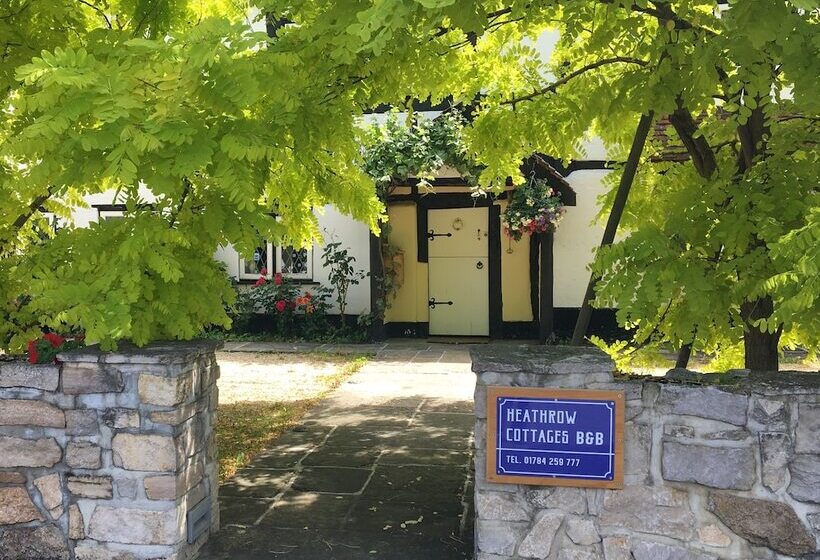 فندق Heathrow Cottages B&b