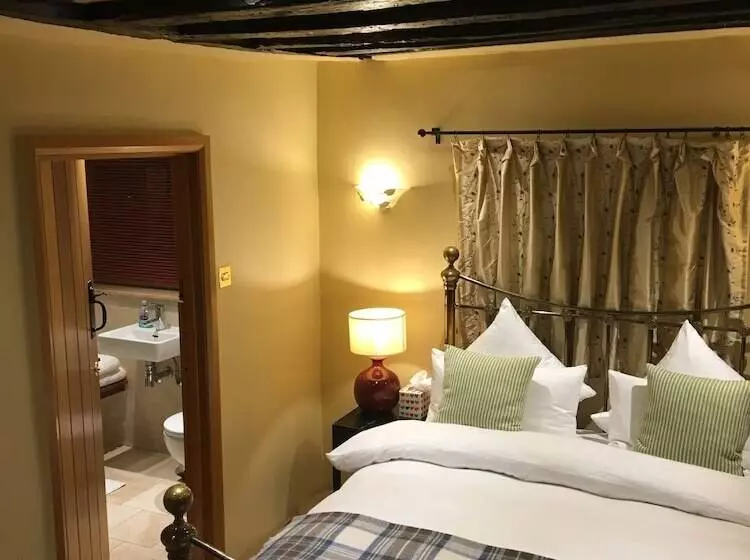 Hotelli Heathrow Cottages B&b