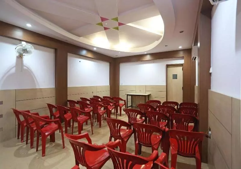Hotelli Kaushalya Residency By Oyo Rooms