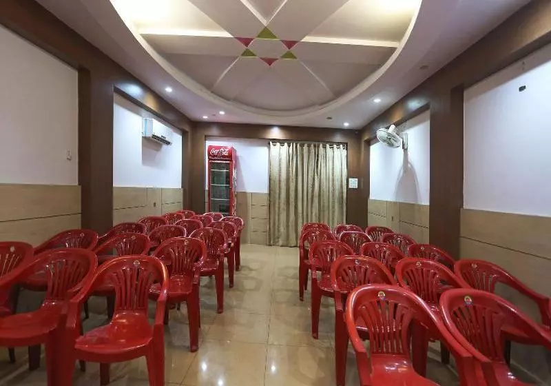 Hotelli Kaushalya Residency By Oyo Rooms