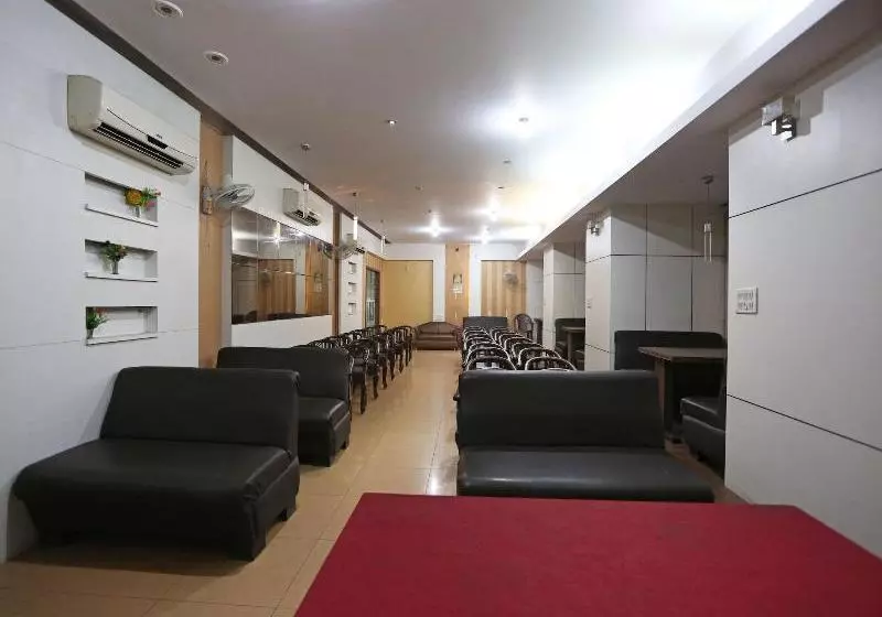 Hotelli Kaushalya Residency By Oyo Rooms