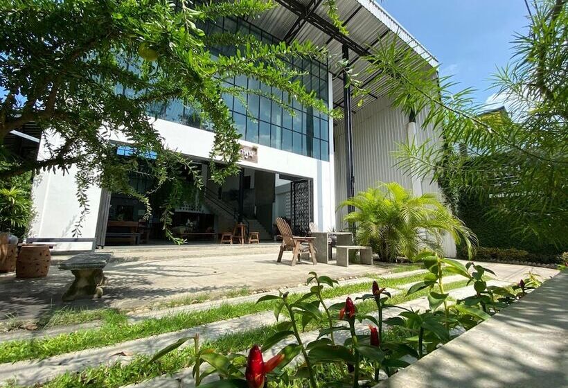 Отель Nornlamphun Boutique