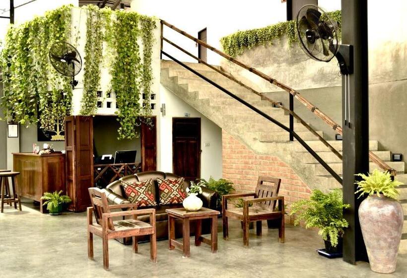 Отель Nornlamphun Boutique