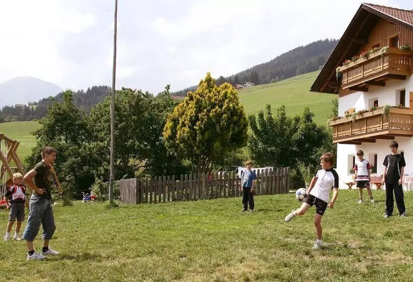 هتل Pension Aichner