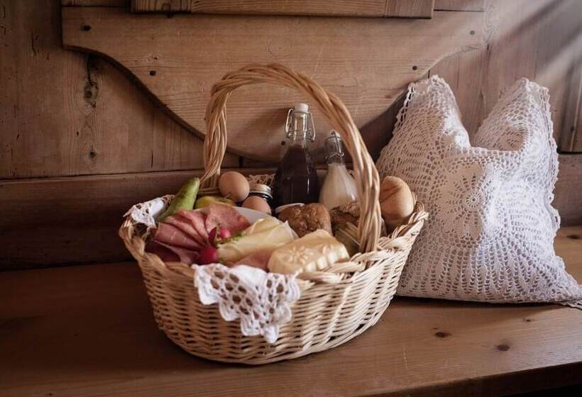 هتل Pension Aichner