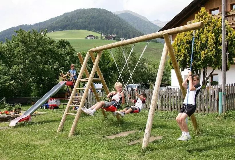 هتل Pension Aichner